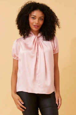 ANNE SATIN TOP -Printedcarpetus c0f191588ace366259b9067e011d6313