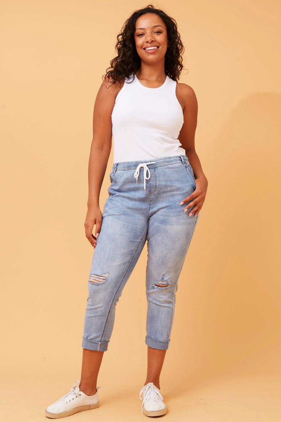 DISTRESSED DENIM JOGGER 6 DISTRESSED DENIM JOGGER - Image 4