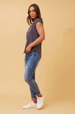 COCO JADORE GRAPHIC TEE -Printedcarpetus c5bafbc4020a55f1d14f2cc45c1ace0b