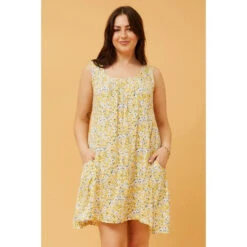 Stella VENICE FLORAL SHORT DRESS 17 Stella VENICE FLORAL SHORT DRESS -Printedcarpetus d15ff556c2ae806178d12c94aa82c925