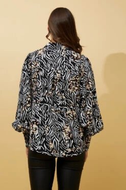 BELLE ANIMAL PRINT LONG BALLOON SLEEVESHIRT 17 BELLE ANIMAL PRINT LONG BALLOON SLEEVESHIRT -Printedcarpetus d67cb094f84a4295de1a5d513314e911