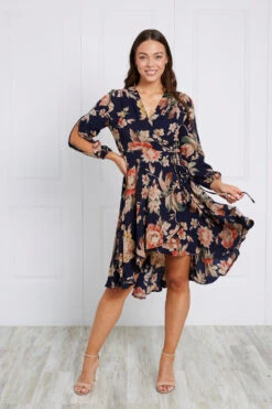FLORAL WRAP DRESS -Printedcarpetus d7185e92ee53d2c8b02318b78016f637