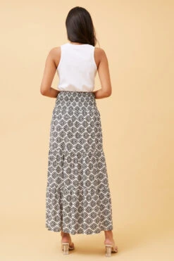 BETTINA ABSTRACT PRINT MAXI SKIRT -Printedcarpetus d7d4fdd4de6279f3df456b7be58253ab