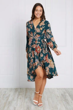 FLORAL WRAP DRESS -Printedcarpetus e7772a9d1b57dc7fece00e882f03feb2