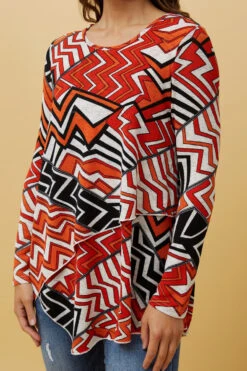 BOBBI ZIG ZAG PRINT DOUBLE LAYERED TOP -Printedcarpetus ec02c58da993e97fd94deeaeefabe6ed