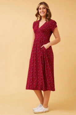 JORDON DITSY FLORAL MIDI DRESS -Printedcarpetus f4bb7ea163afe5cade2c7e506acd681b