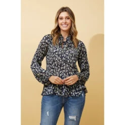 PETA MICRO PLEAT FLORAL BLOUSE -Printedcarpetus f9fdcb8e539628d90fcf28857d839751
