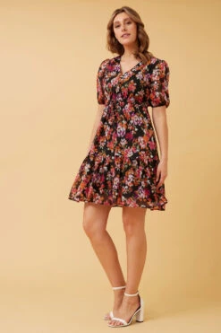 KIKI FLORAL TIERED SHORT DRESS -Printedcarpetus fac4838897899d726782326afaeb020d