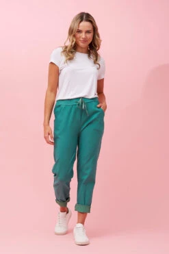 JANJA SOLID PRINT JOGGERS -Printedcarpetus feb0e2c9795e1f11a3b8f6403818723e