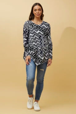 BOBBI ZIG ZAG PRINT DOUBLE LAYERED TOP -Printedcarpetus ff913fa3b13e03b7a7aa082045a6ca80
